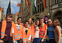 Junge Helferinnen und Helfer von Münster Marketing