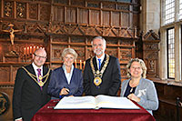 Markus Lewe, Monika Grütters, Wolfgang Griesert und Svenja Schulze (v.l.) im Friedenssaal