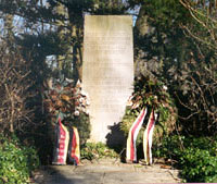 Gedenkstein für 100 tote sowjetische Kriegsgefangene auf dem "Russenfriedhof", Handorf-Dorbaum